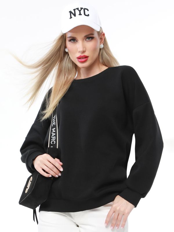 Warm black sweatshirt