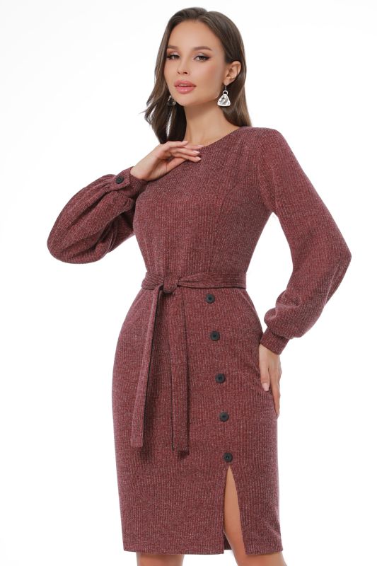 Maroon knitted dress with slit