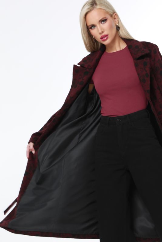 Demi-seasonal burgundy coat with waistband