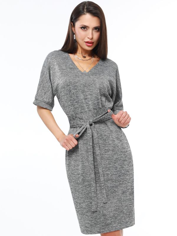 Knitted gray dress with cushackle belt