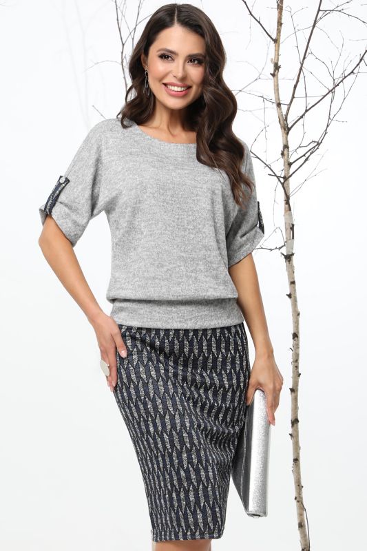 Grey knitted suit with skirt