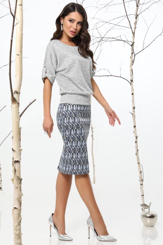 Grey knitted suit with skirt