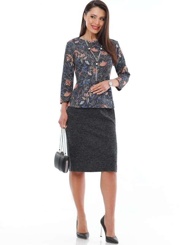 Dark gray knitted suit with skirt