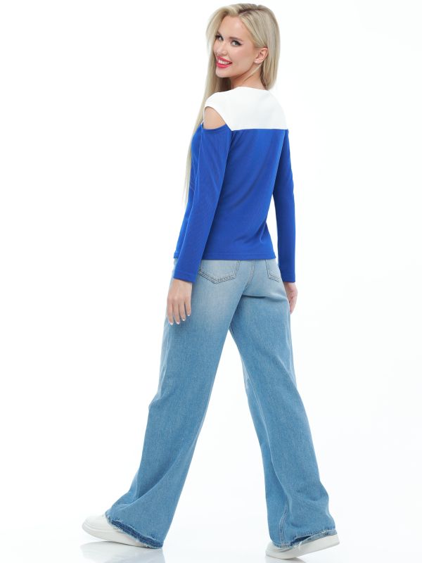 Two-color knitted blouse