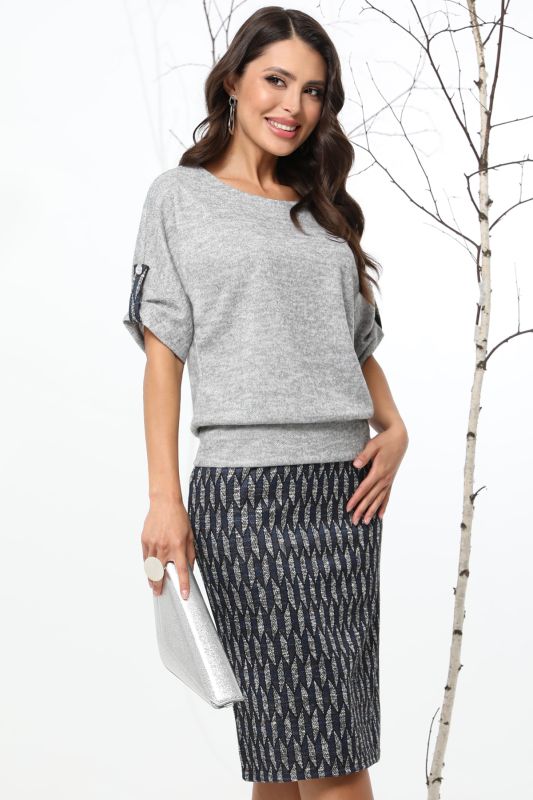 Grey knitted suit with skirt