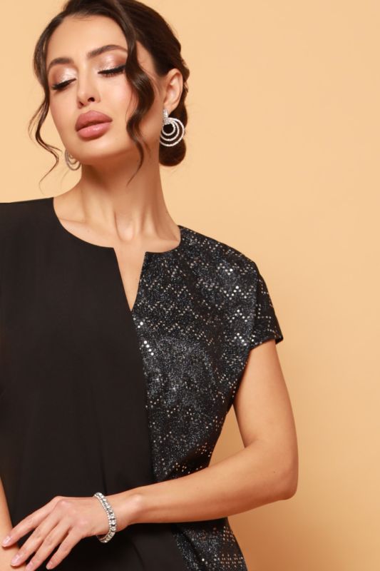 Black blouse with sequins