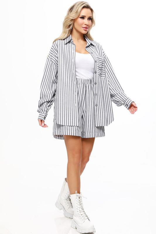 Suit with striped shorts