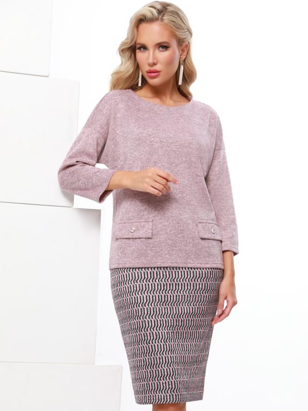 Pink knitted suit with skirt