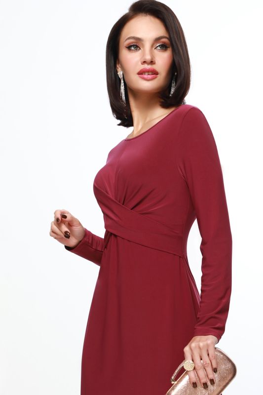 Knitted dress with knot on the chest fitted