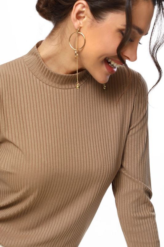 Long sleeve turtleneck knit noodle shirt