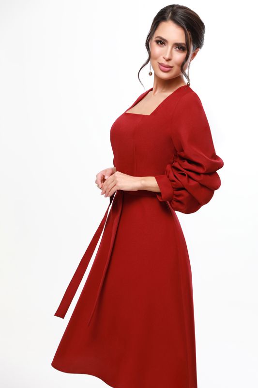 Burgundy dress with puffed sleeves