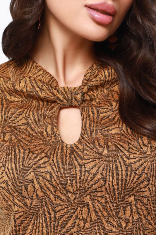 Knitted blouse with decorative element on the neckline