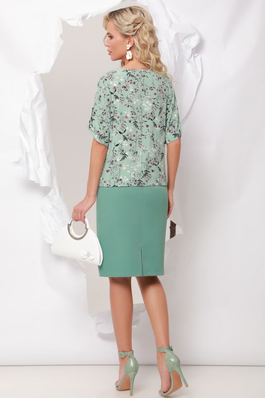 Suit mint with puff sleeves