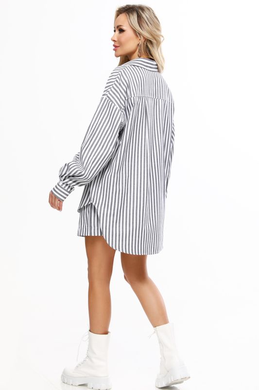 Suit with striped shorts