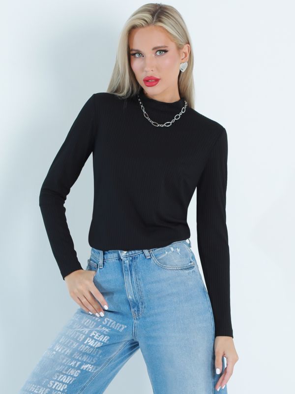 Black turtleneck with long sleeve