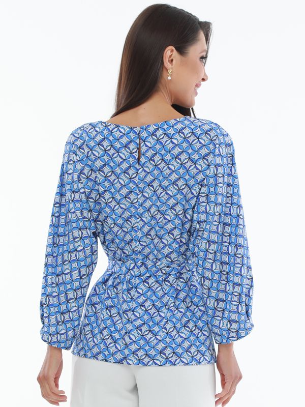 Blouse white-blue with one-piece sleeve